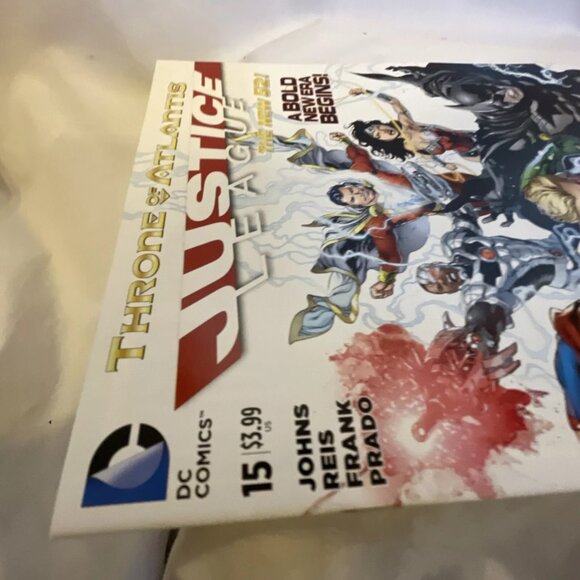 Justice League Vol 2 #15 Throne of Atlantis Chapter One 2013 Ivan Reis Joe Prad - Picture 10 of 13